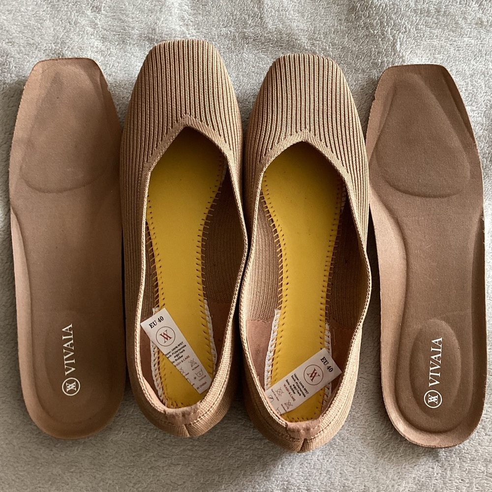 VIVAIA Women's Knit Flats in Camel - Picture 9 of 9